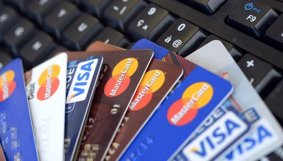 La parlamentaria Norma Yarrow manifestó que ya hubo hasta dos intentos por eliminar el pago definitivo de la membresía en las tarjetas de crédito, pero con resultados insuficientes. (Foto: AFP)