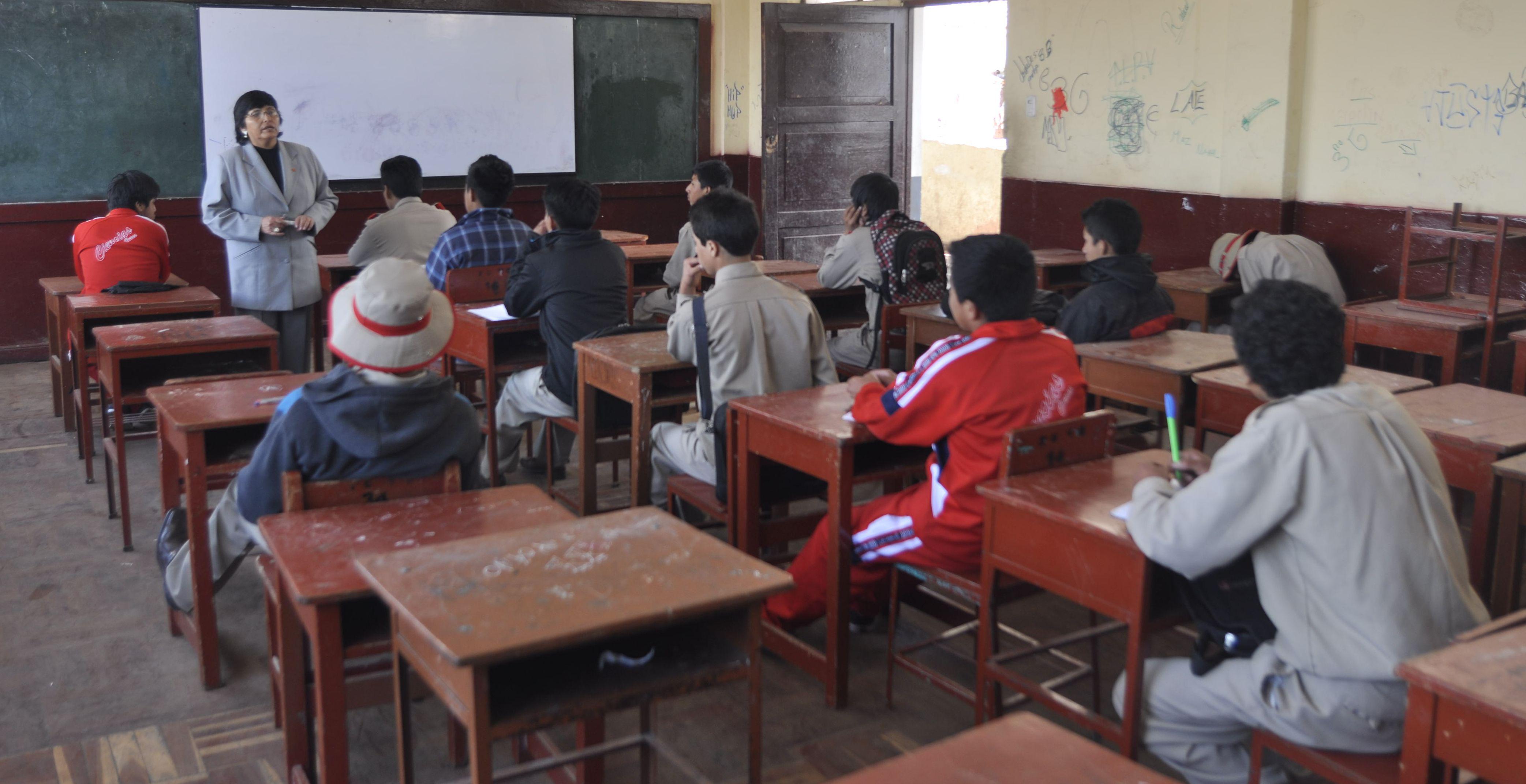 Educación en Cusco continúa en descenso