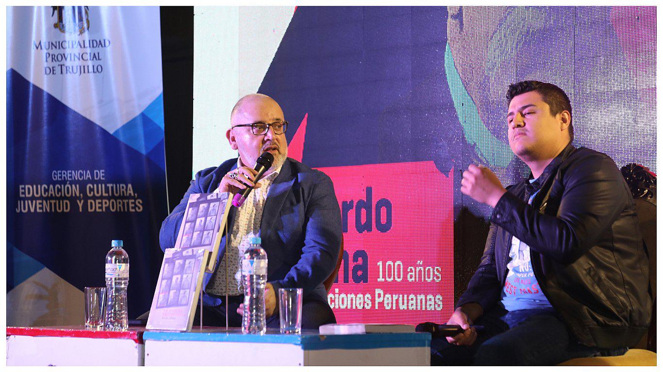 Periodista Beto Ortiz presentó su libro "De dudosa procedencia"