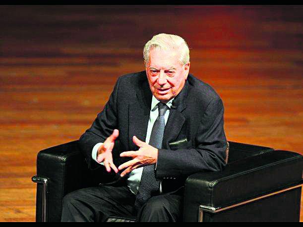 Premian a Mario Vargas Llosa en España