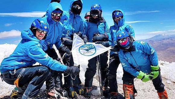 Cinco mujeres que vencieron al cáncer escalaron las cimas más altas de Bolivia