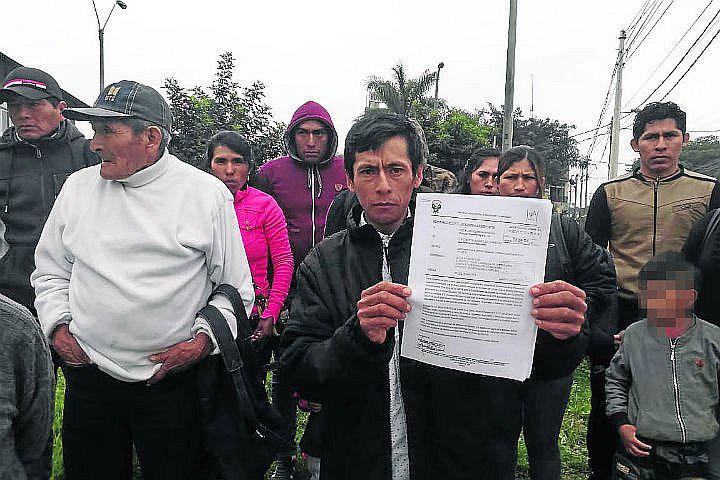 Comuneros protestan por falta de pagos en la Dirección de Agricultura