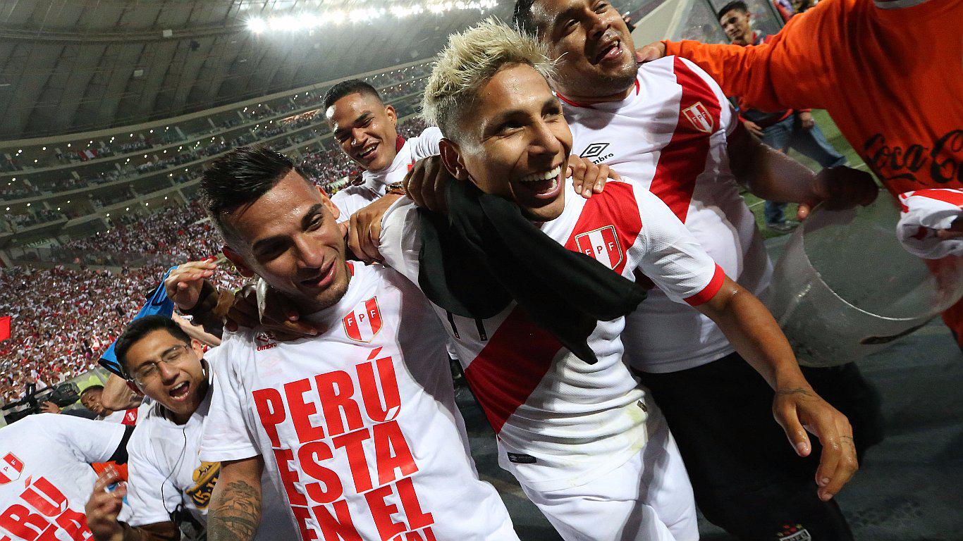 Raúl Ruidíaz celebró eufórico y en ropa interior la clasificación al Mundial (FOTO)