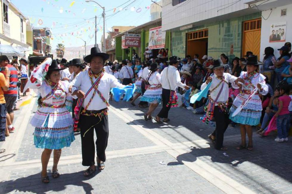 Locumba cerró los carnavales con vistoso pasacalle