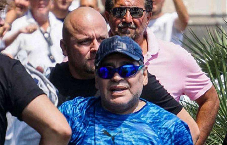 ​Maradona recibe la ciudadanía honorífica napolitana