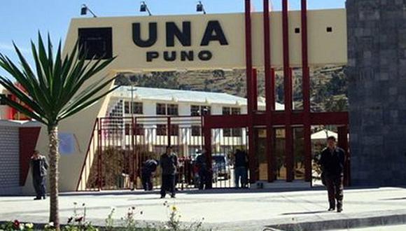 Catedráticos de Puno toman local universitario por homologación 