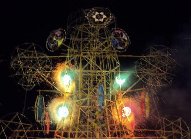 Puno: pirotécnicos detonan sin control en fiesta patronal y deja 8 heridos 