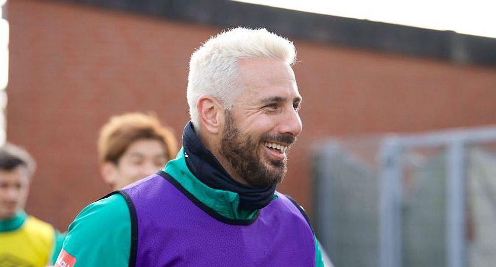 Al estilo Messi: el radical cambio de look de Claudio Pizarro (FOTOS)