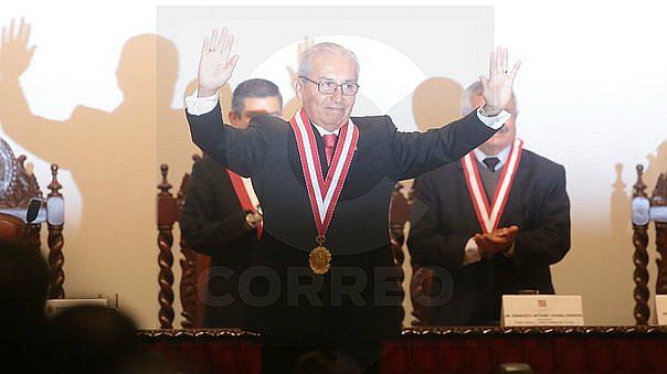 Fiscal Pedro Chávarry se resiste a dar un paso al costado en Ministerio Público