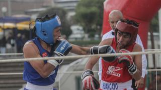 Huancayo: Combates de boxeo hicieron vibrar la plaza Huamanmarca (FOTOS)