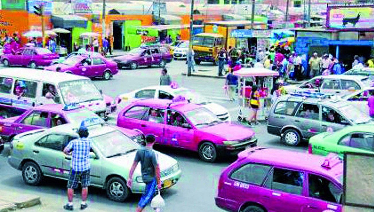 Chimbote: Multas para choferes por short y bividí 