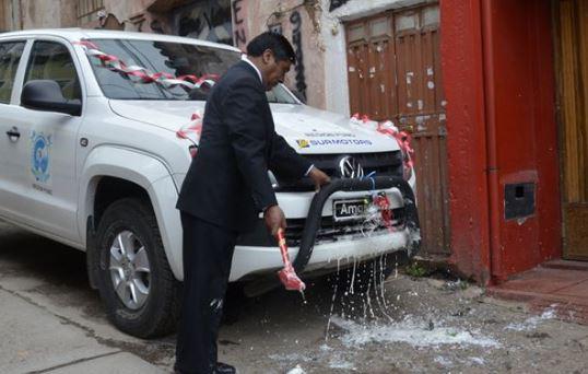 Equipan con camionetas a Dirección Regional de Energía y Minas de Puno