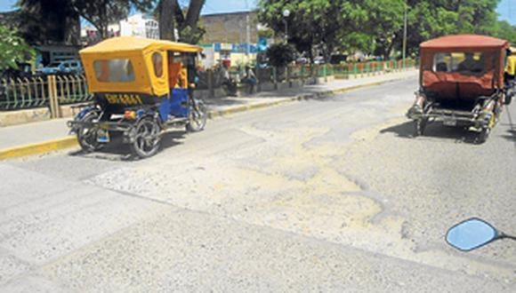Piura: Promete acelerar mantenimiento de vías alternas de avenida José de Lama