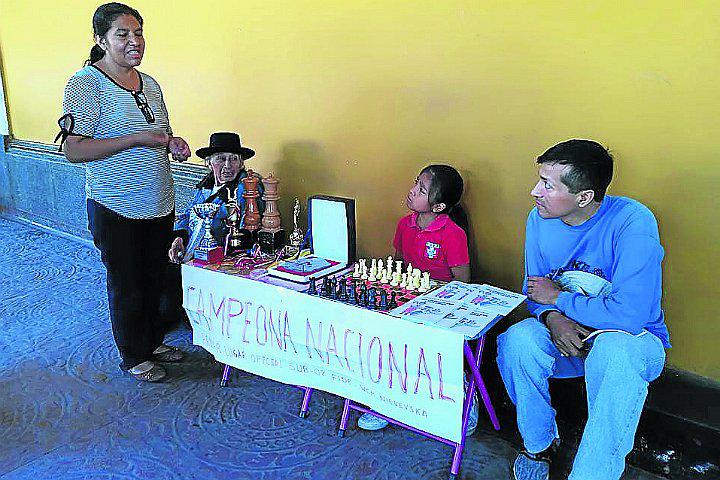 Ajedrecista sigue en búsqueda de apoyo para viajar a torneo de Chile