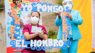 1253 profesionales asistenciales en Huancavelica recibirán vacunas contra el COVID-19