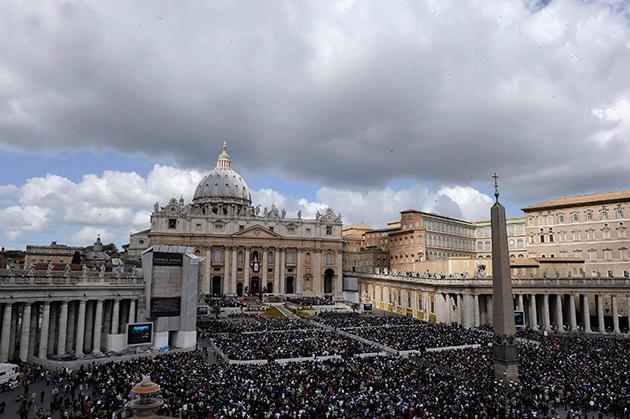 Estado Islámico amenaza otra vez al Papa y Vaticano: "Conquistaremos Roma, romperemos sus cruces"