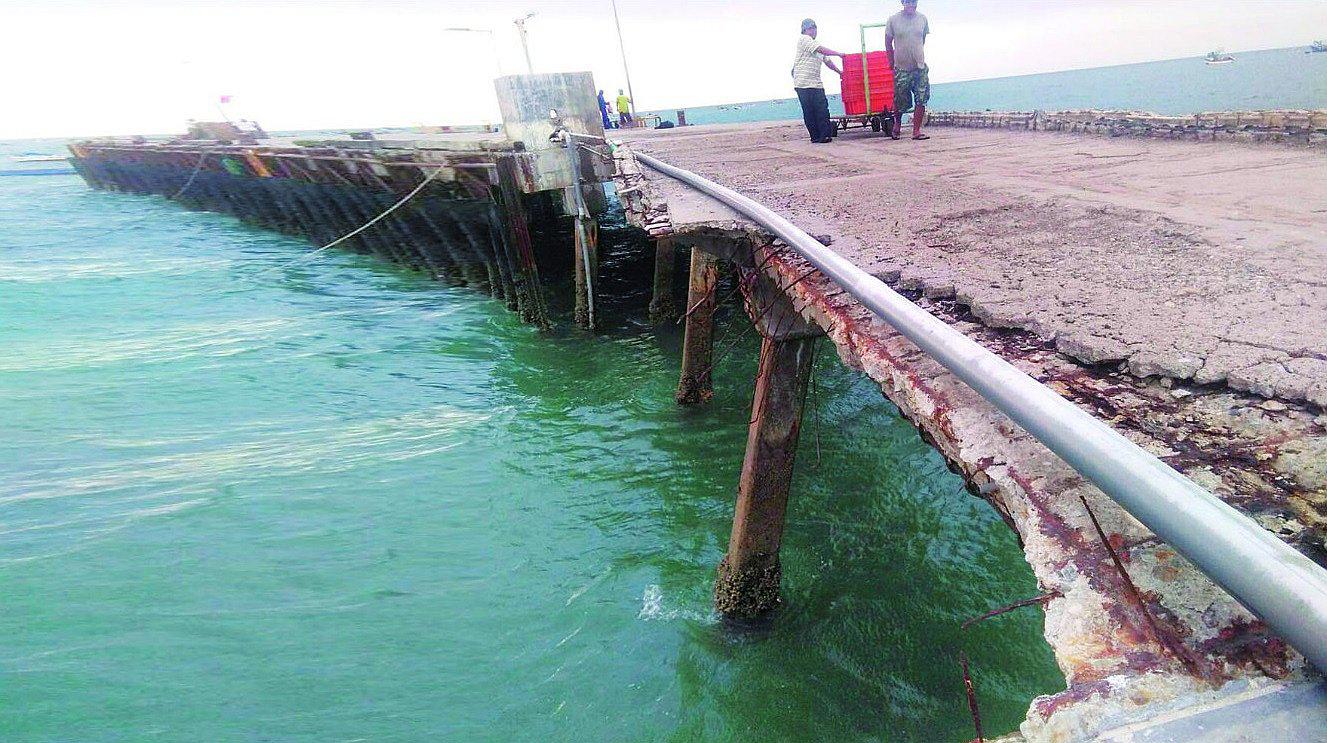 Tumbes: Tres mil pescadores se ven afectados por el mal estado de los desembarcaderos 