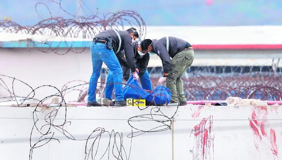 Hecho ocurrió en sede penitenciaria de Guayaquil, donde en setiembre hecho similar cobró 119 vidas. (Photo by Nicola Gabirrete / AFP)