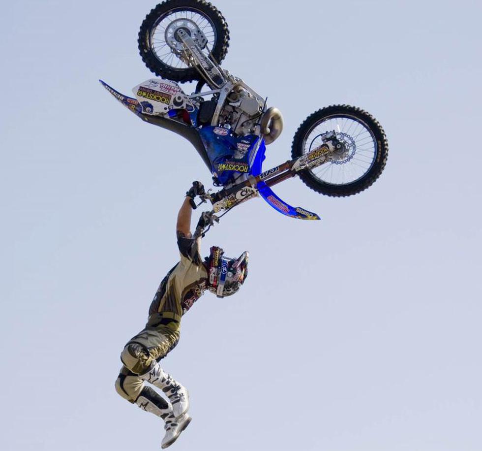 Motocross acrobático por primera vez en Ilo