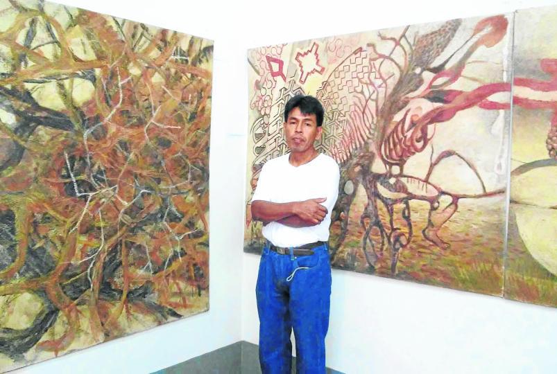 Luis Zapata expone obras pictóricas de la era amazónica 