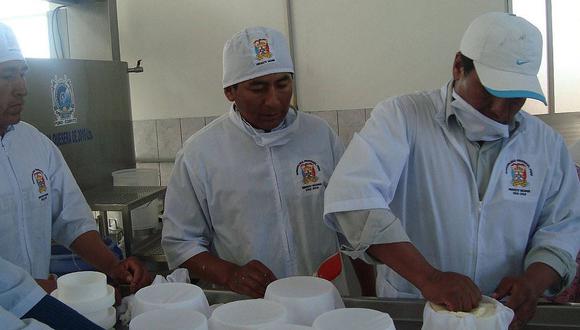 Productores de Puno uniformizan criterios para hacer quesos 