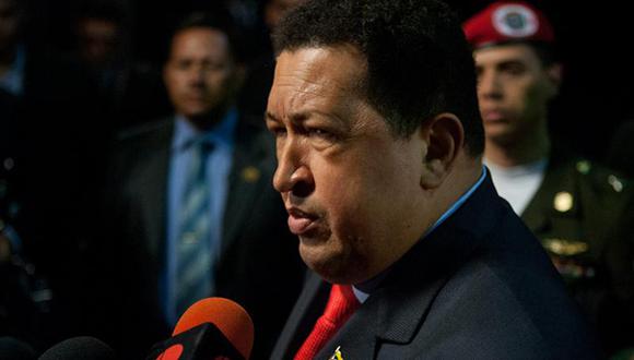 Hugo Chávez advierte respuestas "fuertes" si Reino Unido ingresa a embajada Ecuatoriana