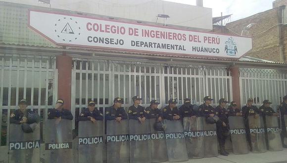 Un gran cordón policial espera la llegada de Ministro de Agricultura a Huánuco