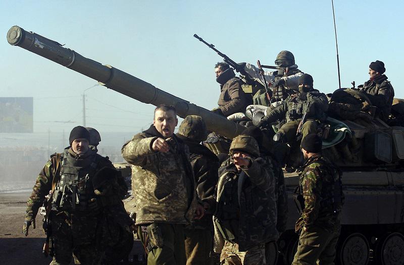 OTAN urge a Rusia a retirar sus tropas de Ucrania y respetar alto el fuego