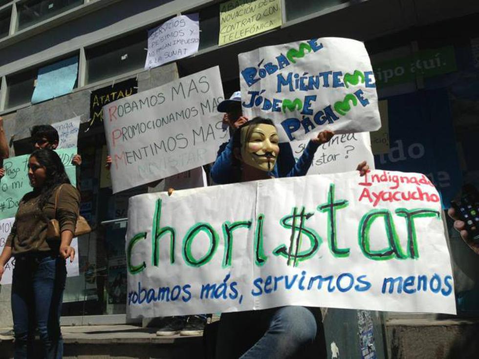 Ayacucho: Jóvenes protestan por pésimo servicio de Telefónica