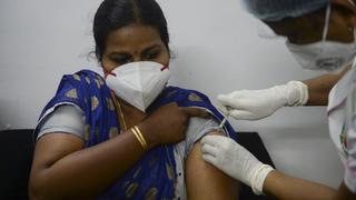 India empieza una nueva fase de vacunación para los mayores de 18 años 
