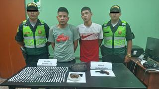 Tumbes: Agentes arrestan a dos jóvenes con droga y arma de fuego en el distrito de Corrales