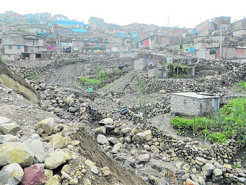 Más de 30 mil pobladores viven en zonas de riesgo en Arequipa
