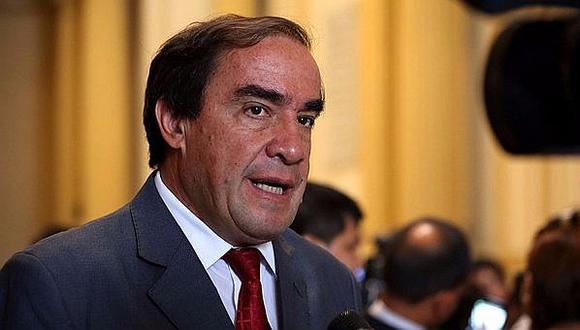Yonhy Lescano: "AP votará a favor de exonerar de comisiones a proyecto de Vizcarra"