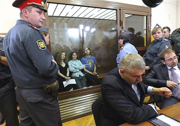 Amnistía Internacional pide anular condena de las Pussy Riot