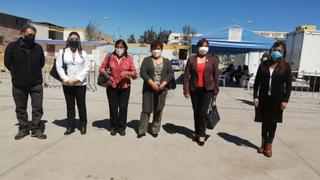 Decanos de colegios profesionales de Arequipa protestan por falta de vacunas para agremiados
