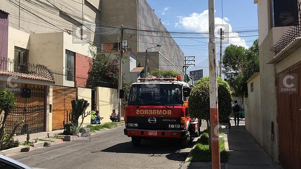 Bomberos atendieron emergencia de fuga de gas en el Real Plaza, en Arequipa  (FOTOS Y VIDEO)