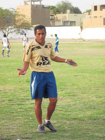 Iqueño al Esther Grande de Bentín