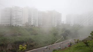 Remolino sobre las nubes está trayendo aire húmedo y frío a Lima, según Senamhi