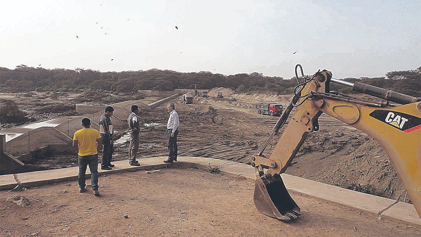 Critican olvido de obras de la reconstrucción  