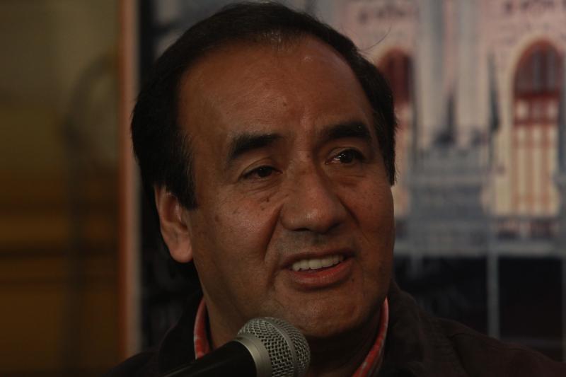 Gana Perú suspende a congresista Agustín Molina