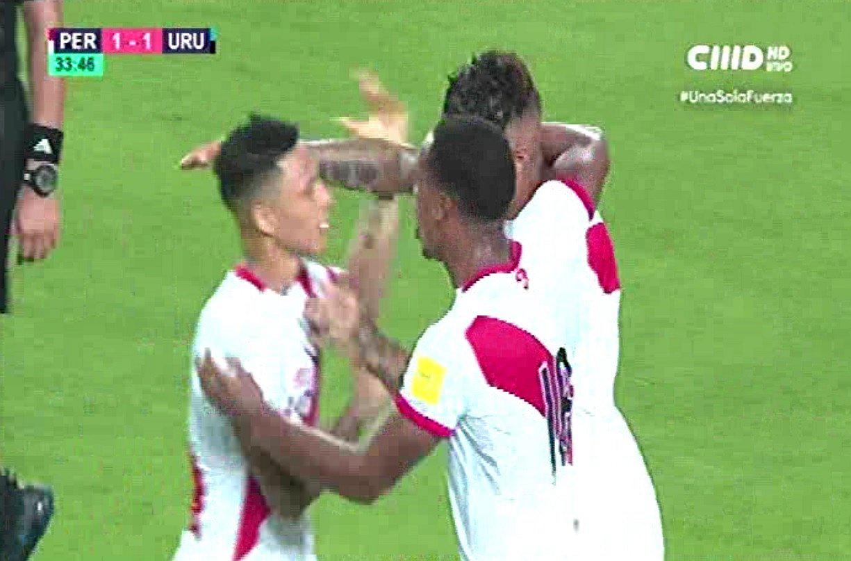 Perú - Uruguay: Mira el golazo de Paolo Guerrero