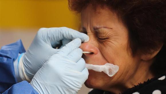 Imagen referencial. Una mujer de 54 años de la Ciudad de México se convirtió en el primer caso de contagio en el país con COVID-19 e influenza AH1N1 en un mismo paciente. (EFE/ José Pazos).