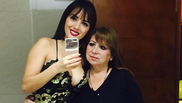 Rosángela Espinoza sorprendió a su mamá con costoso regalo por su día (FOTOS)