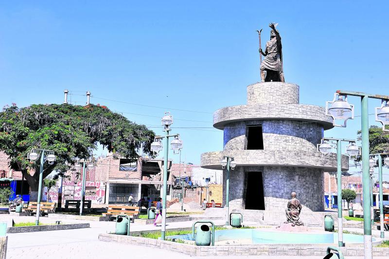 Plaza de Armas en Pachacútec, abandonada