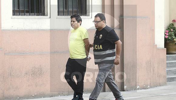 Policía Nacional traslada al fiscal Abel Concha a la Prefectura de Lima (FOTOS)