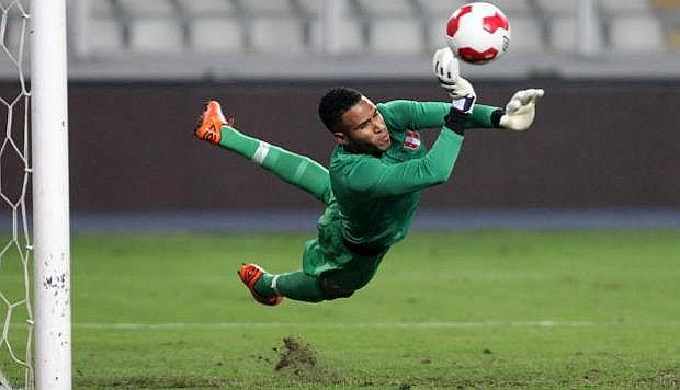 Argentina vs Perú: Impresionante atajada de Gallese mantiene el cero en arco peruano (VIDEO)