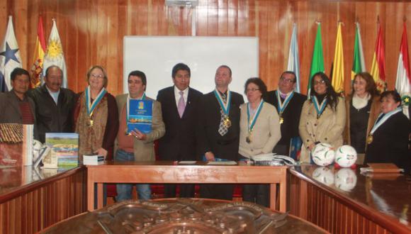 Municipio de Puno firma convenio de cooperación con Lavalleja