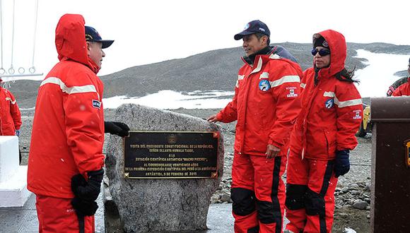 Apra: Ollanta Humala retiró placa con el nombre de Alan García en la Antártida