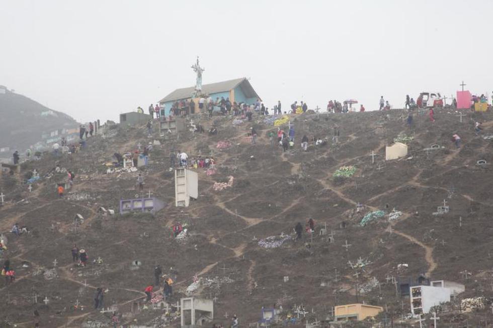 Así se vivió el Día de los Muertos en el cementerio de Nueva Esperanza (FOTOS)