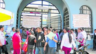 Docentes derrochan energías y terminan en hospital después del examen